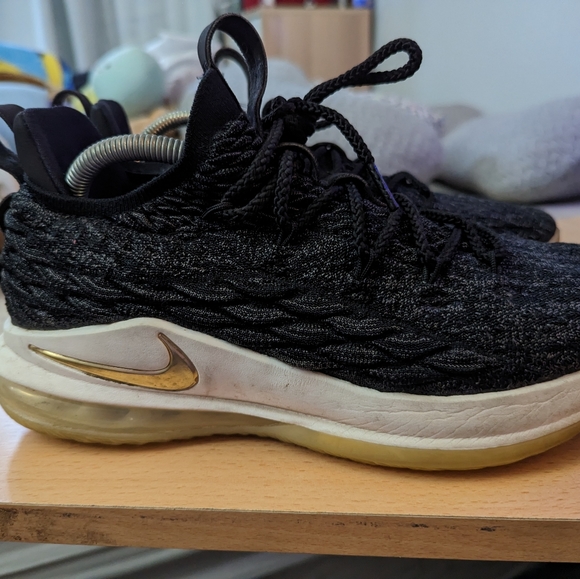 Nike LeBron 15 Low Men's size 8.5 - Picture 4 of 7